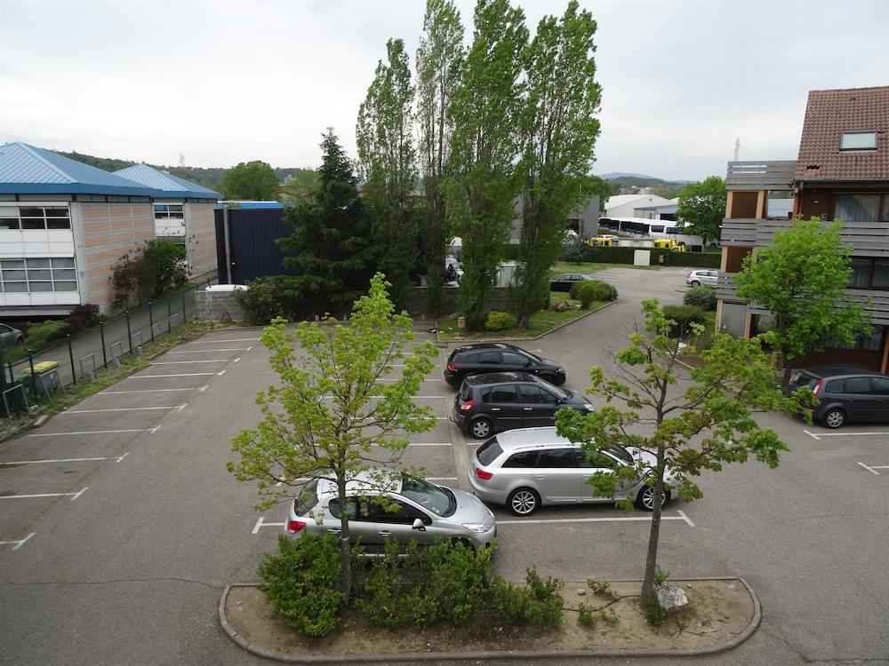 Premiere Classe Lyon Sud Chasse Sur Rhone Vienne Экстерьер фото